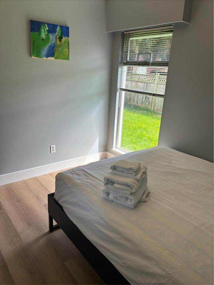 Cozy Retreat On Sandpiper Court - Room H With Share Bathroom Richmond Exterior foto