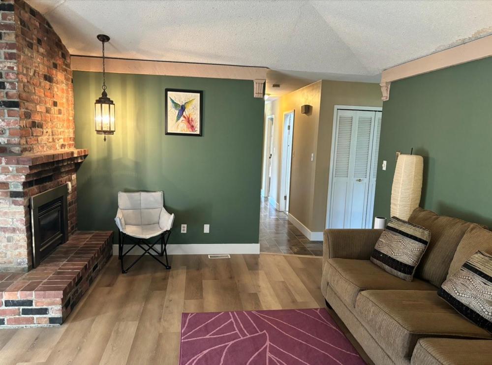 Cozy Retreat On Sandpiper Court - Room H With Share Bathroom Richmond Exterior foto