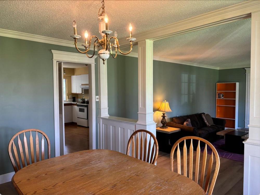 Cozy Retreat On Sandpiper Court - Room H With Share Bathroom Richmond Exterior foto